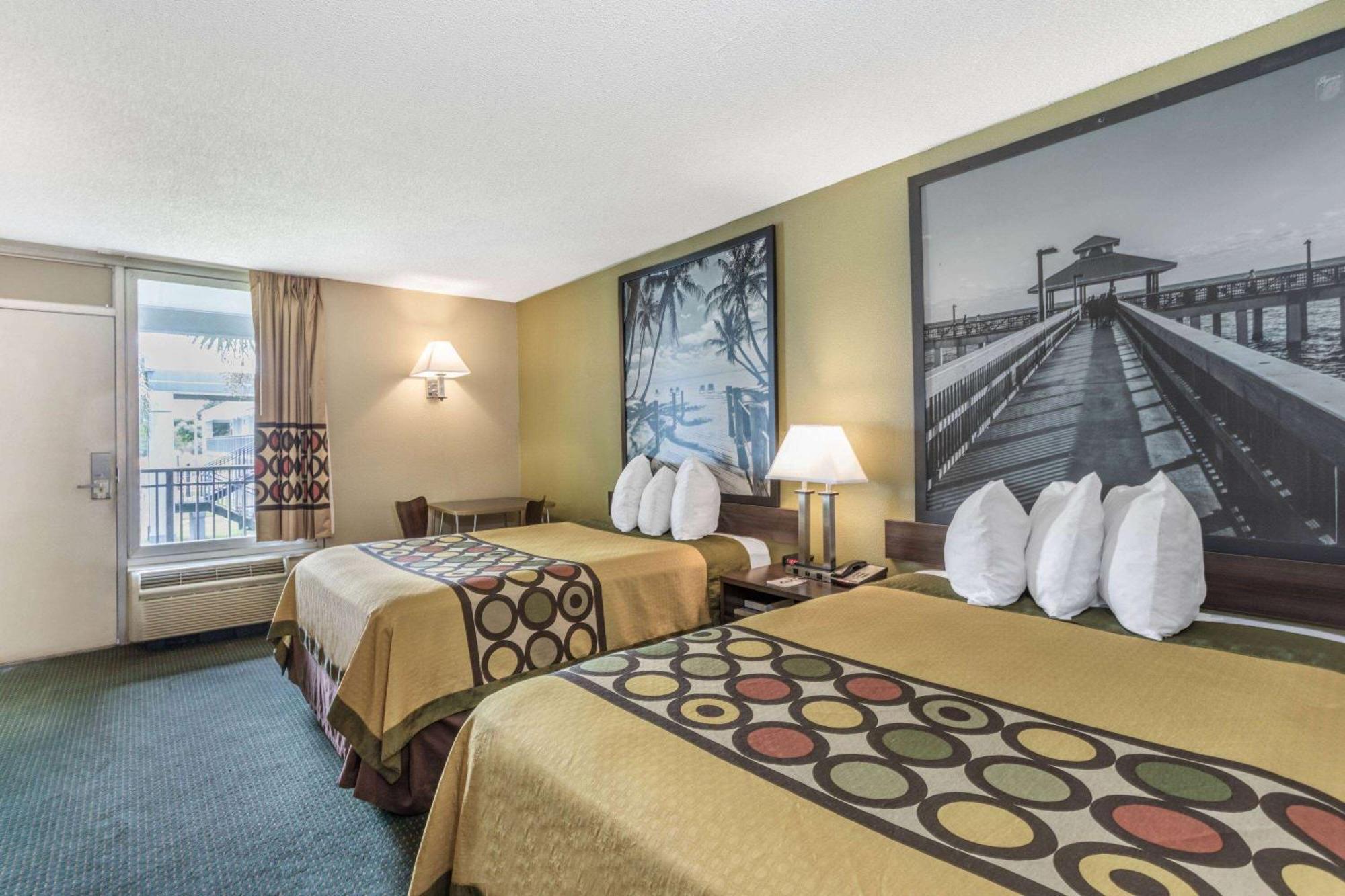 Super 8 By Wyndham Ocala I-75 Hotel Exterior photo